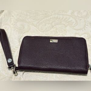 Jeweii 21 Dark Purple Wristlet